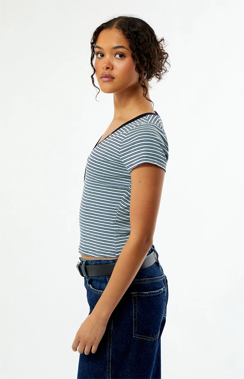 Your Favorite Poppy V-Neck Button T-Shirt