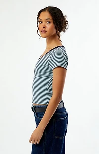 Your Favorite Poppy V-Neck Button T-Shirt