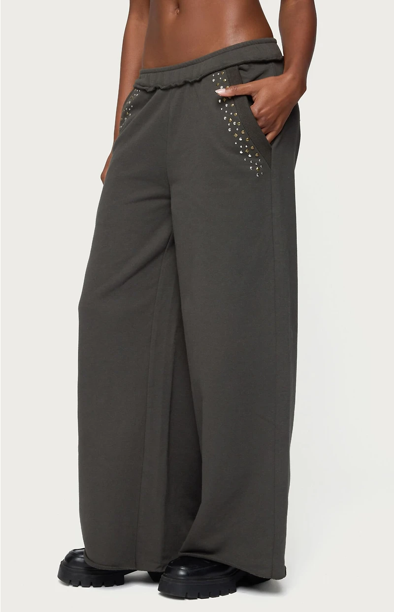 Edikted Wrenn Studded Wide Leg Sweatpants
