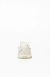 New Balance Cream 204L Sneakers