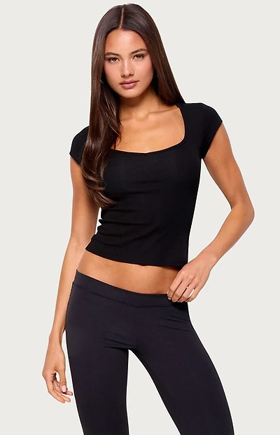 Edikted Chari Ribbed Scoop Neck T-Shirt