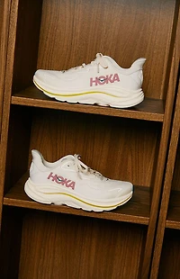 HOKA Women's Clifton 10 Sneakers