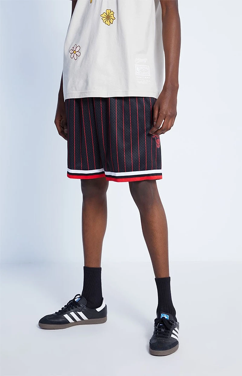 Mitchell & Ness Bulls Swingman Shorts