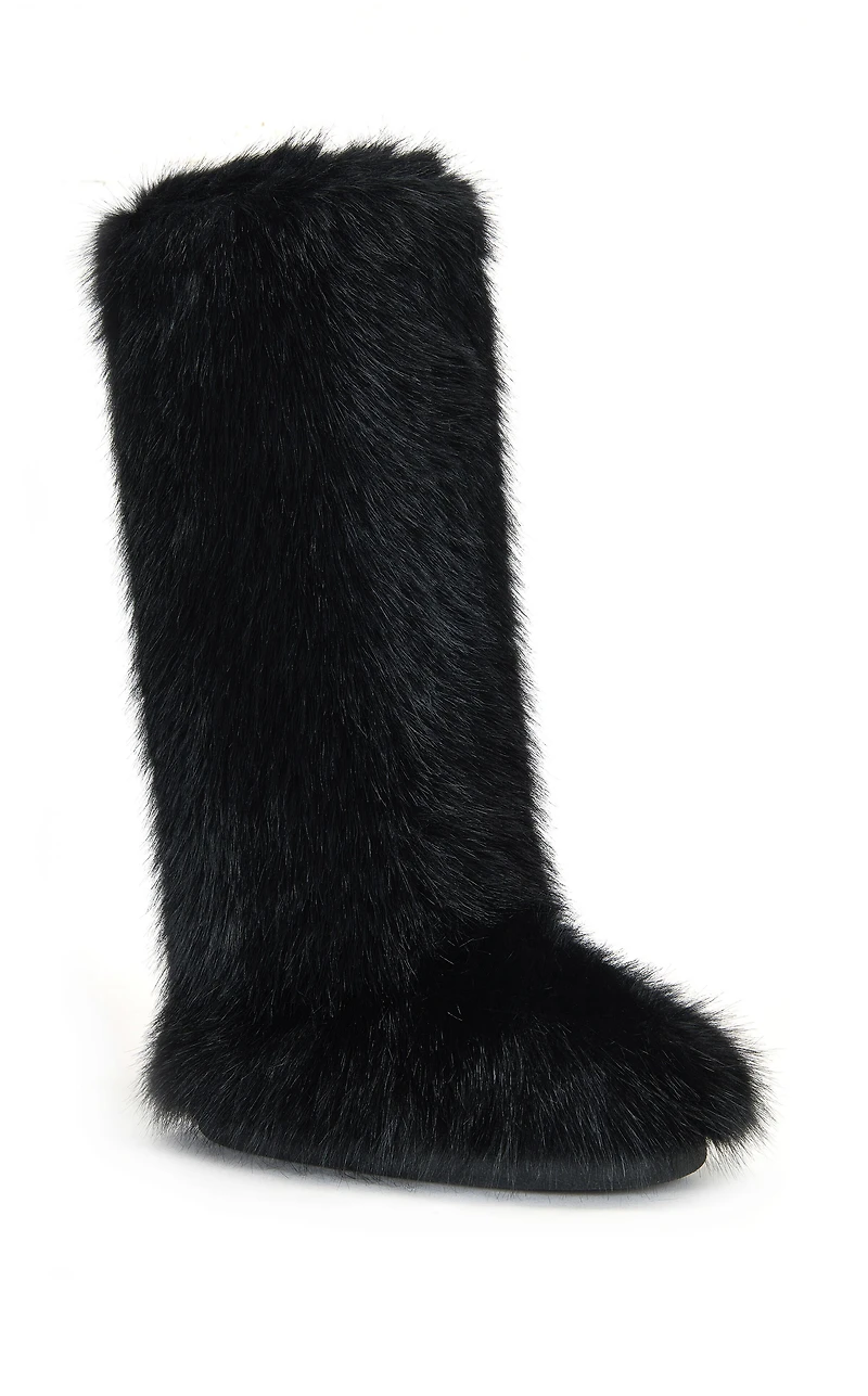 AZALEA WANG Women's Emir Black Faux Fur Flatform Boots