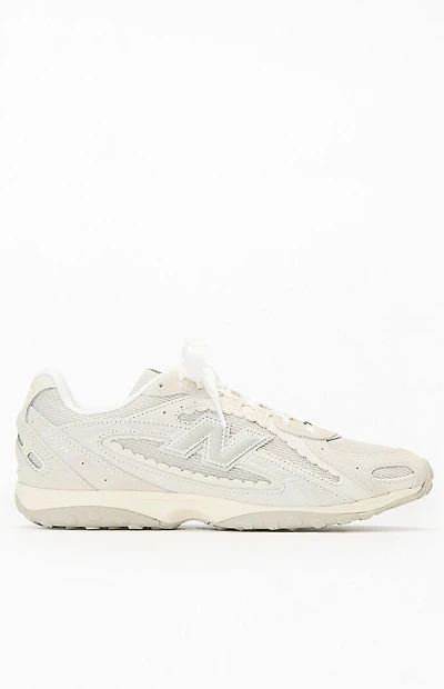 New Balance Cream 204L Sneakers