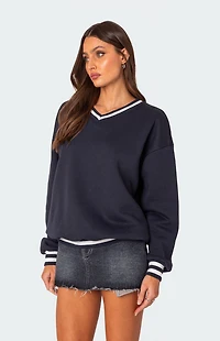 Edikted Caryn Oversized V Neck Sweatshirt