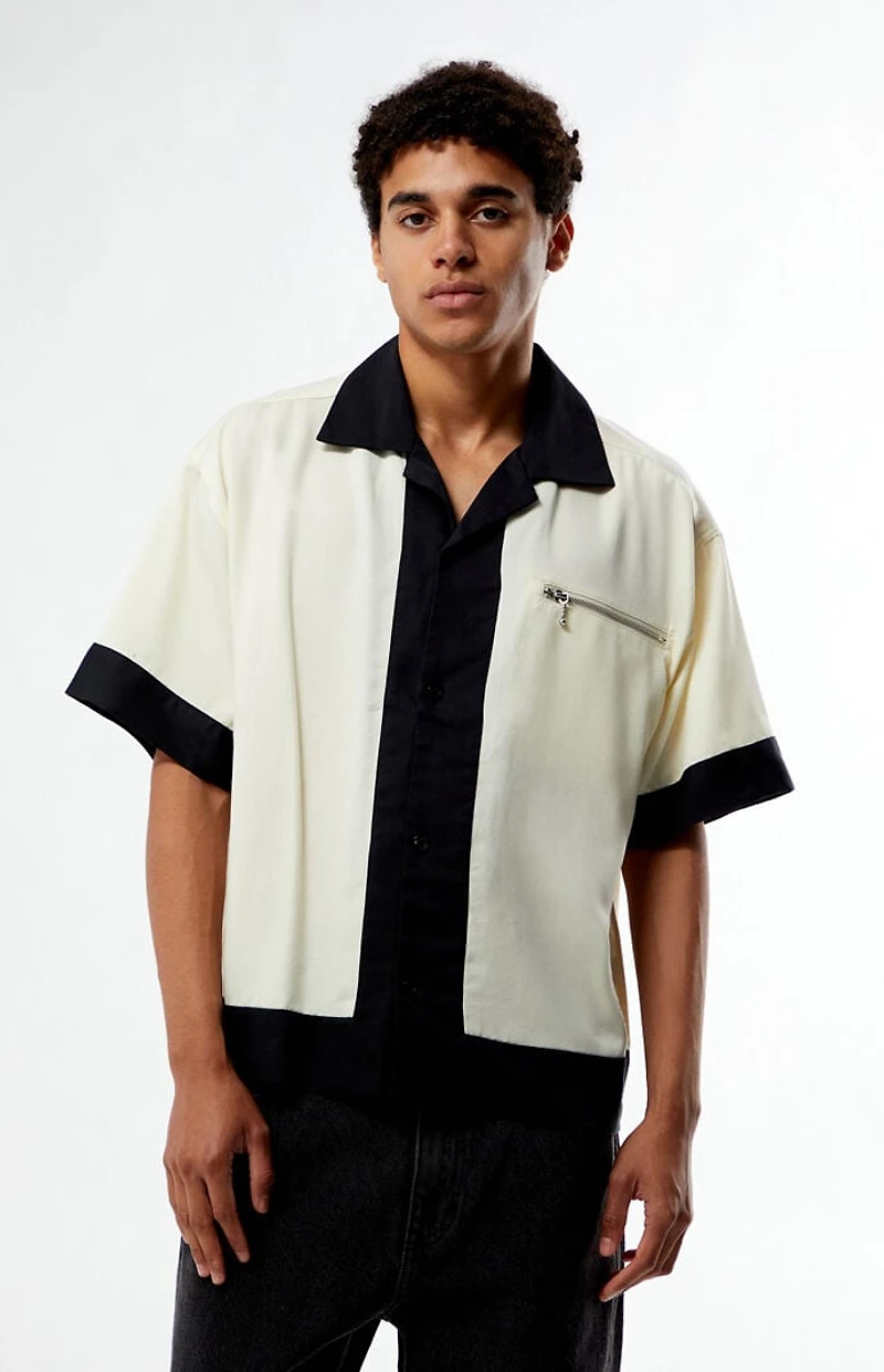 The Met x Pacsun Queen Victoria Camp Shirt