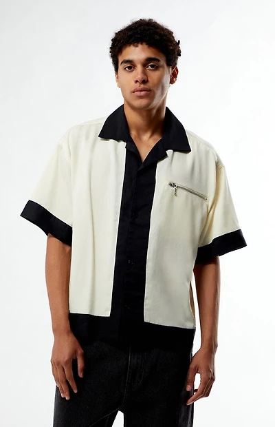 The Met x Pacsun Queen Victoria Camp Shirt