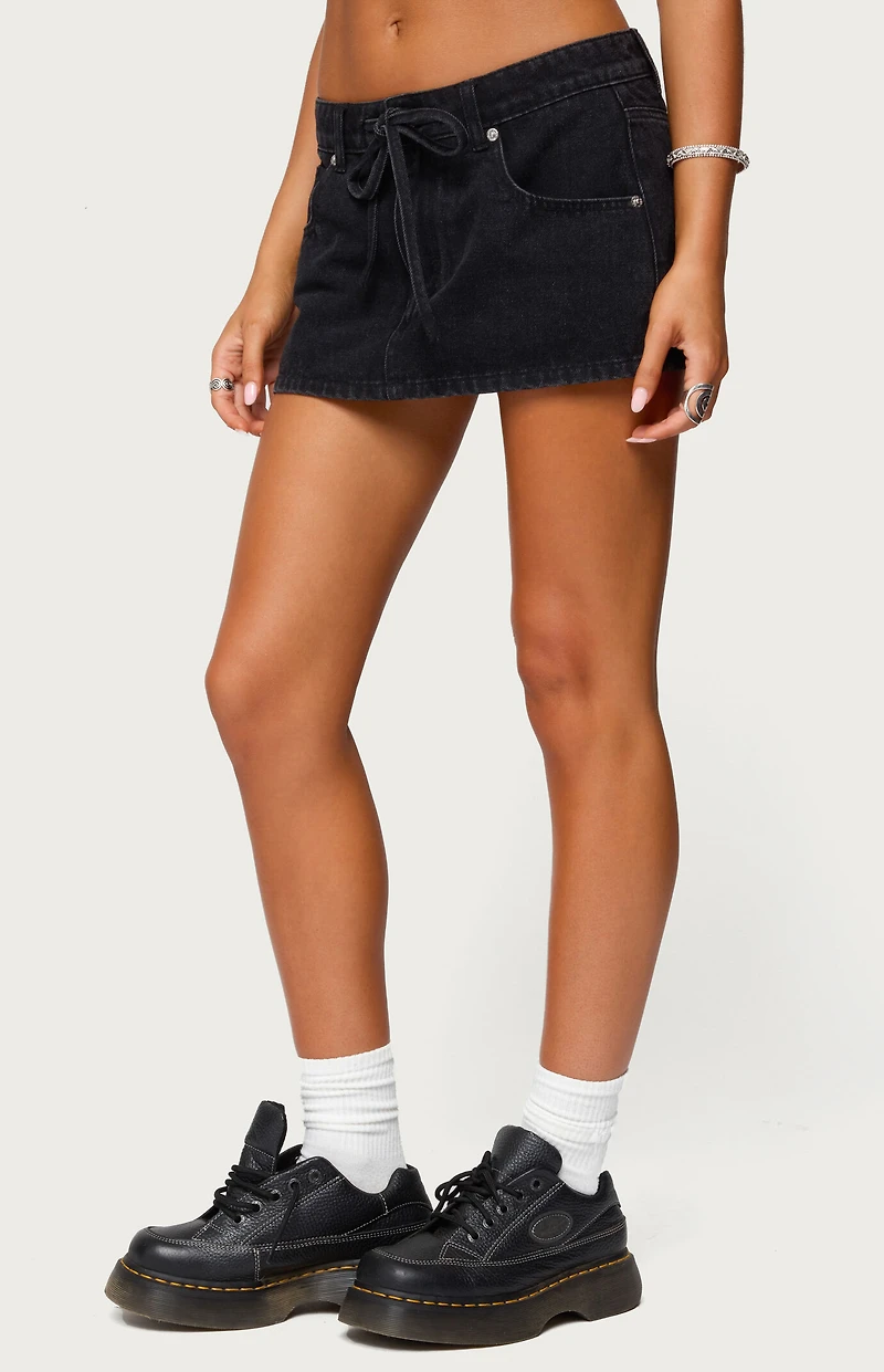 Edikted Ziggie Tie Front Denim Mini Skort