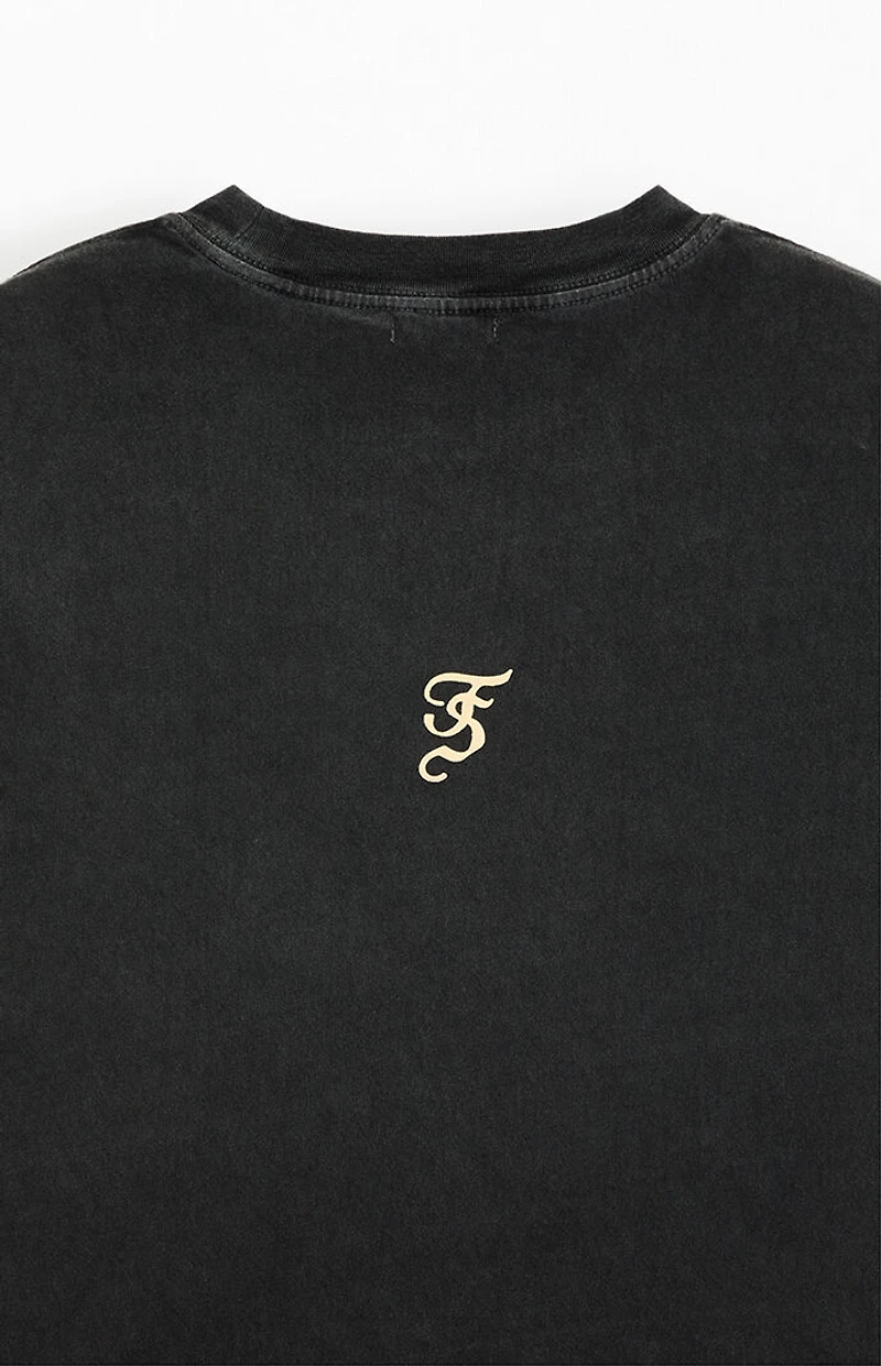 FUTURE SAINT Bull Flock T-Shirt