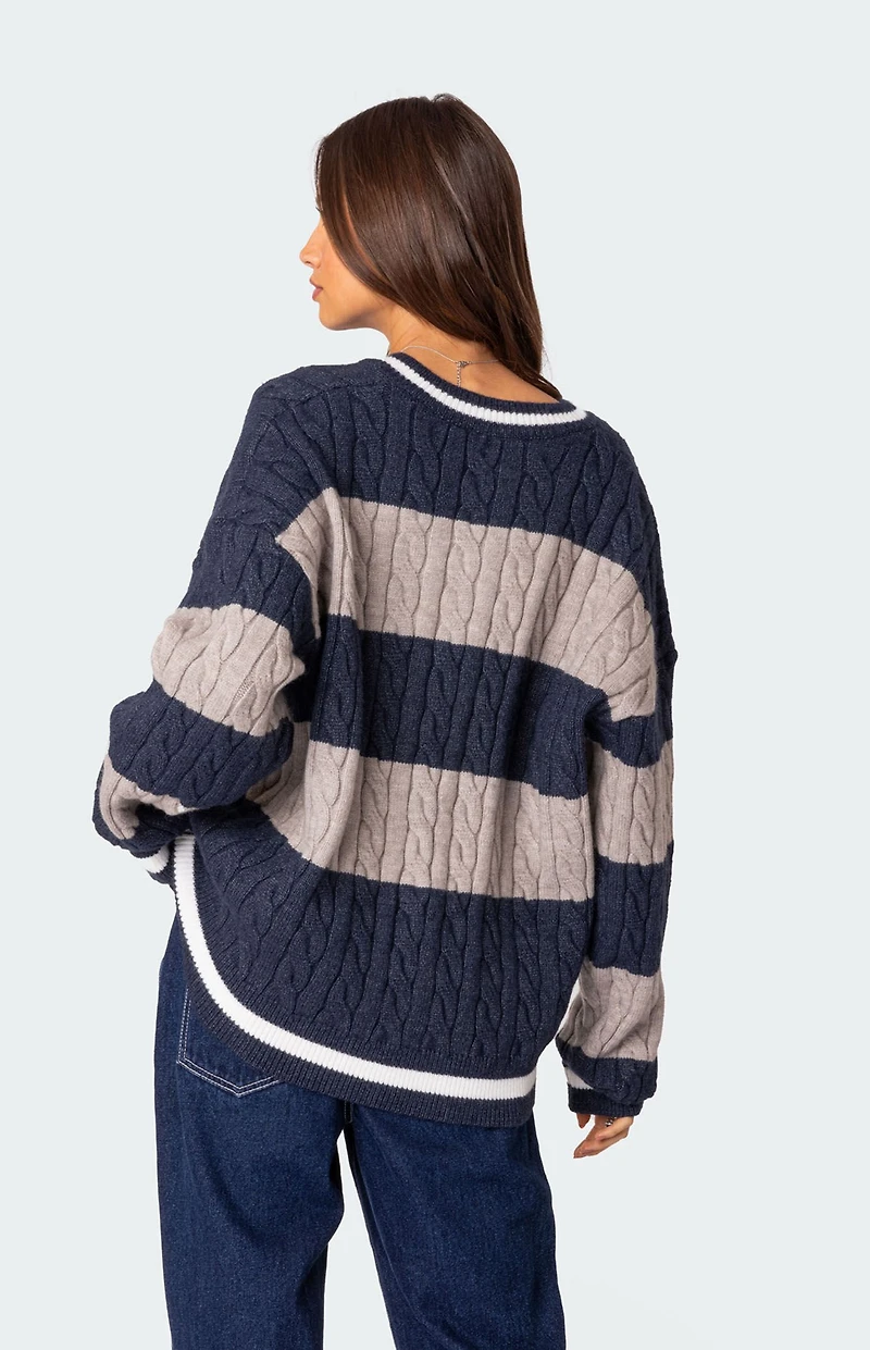 Edikted Romie V-Neck Cable Knit Sweater