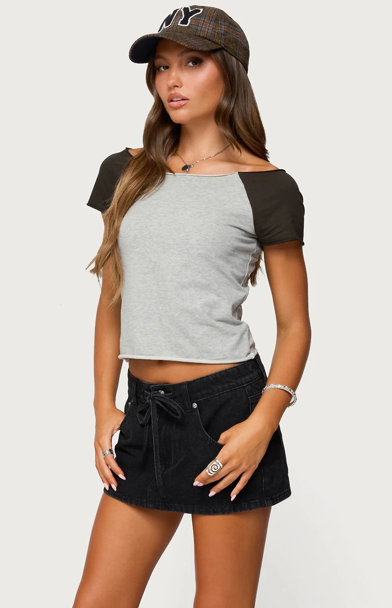 Edikted Liva Contrast Raglan T-Shirt