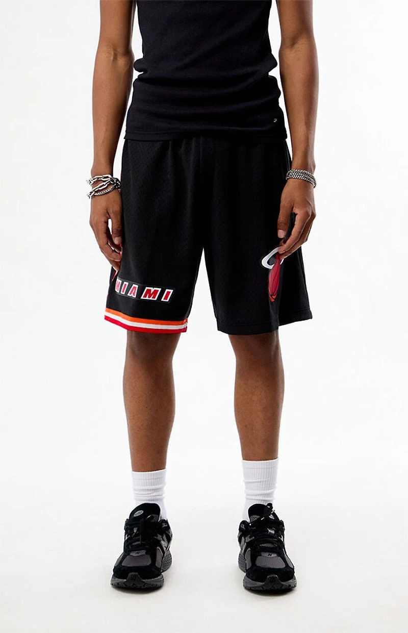 Mitchell & Ness Miami Heat Road 96-97 Mesh Basketball Shorts