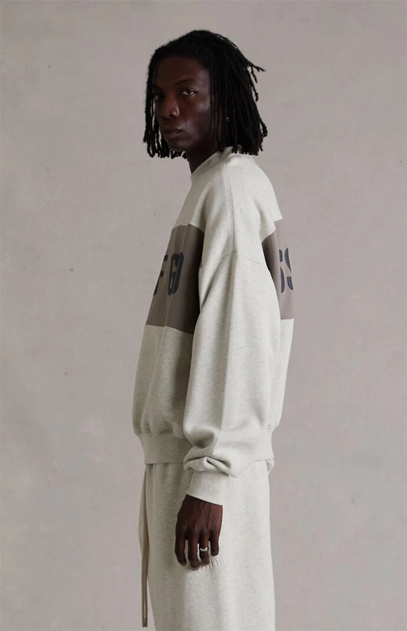 Fear of God ESSENTIALS Vanilla Paneled Cropped Relaxed Sweatshirt