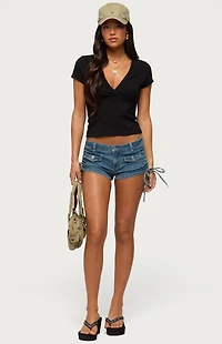 Edikted Merinda V Neck T-Shirt