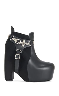 AZALEA WANG Women's Abyss Black Platform Hardware Booties