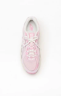 New Balance Pink 740 Sneakers