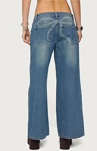 Edikted Petite Vyxen Vintage Washed Low Rise Jeans