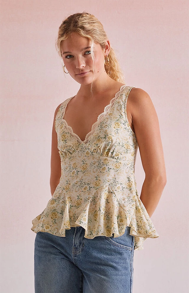 ollie lace trim floral dress Beverly and Beck Ollie Lace Trim Floral Mini Dress