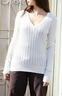John Galt Alina White Cable Knit V-Neck Sweater