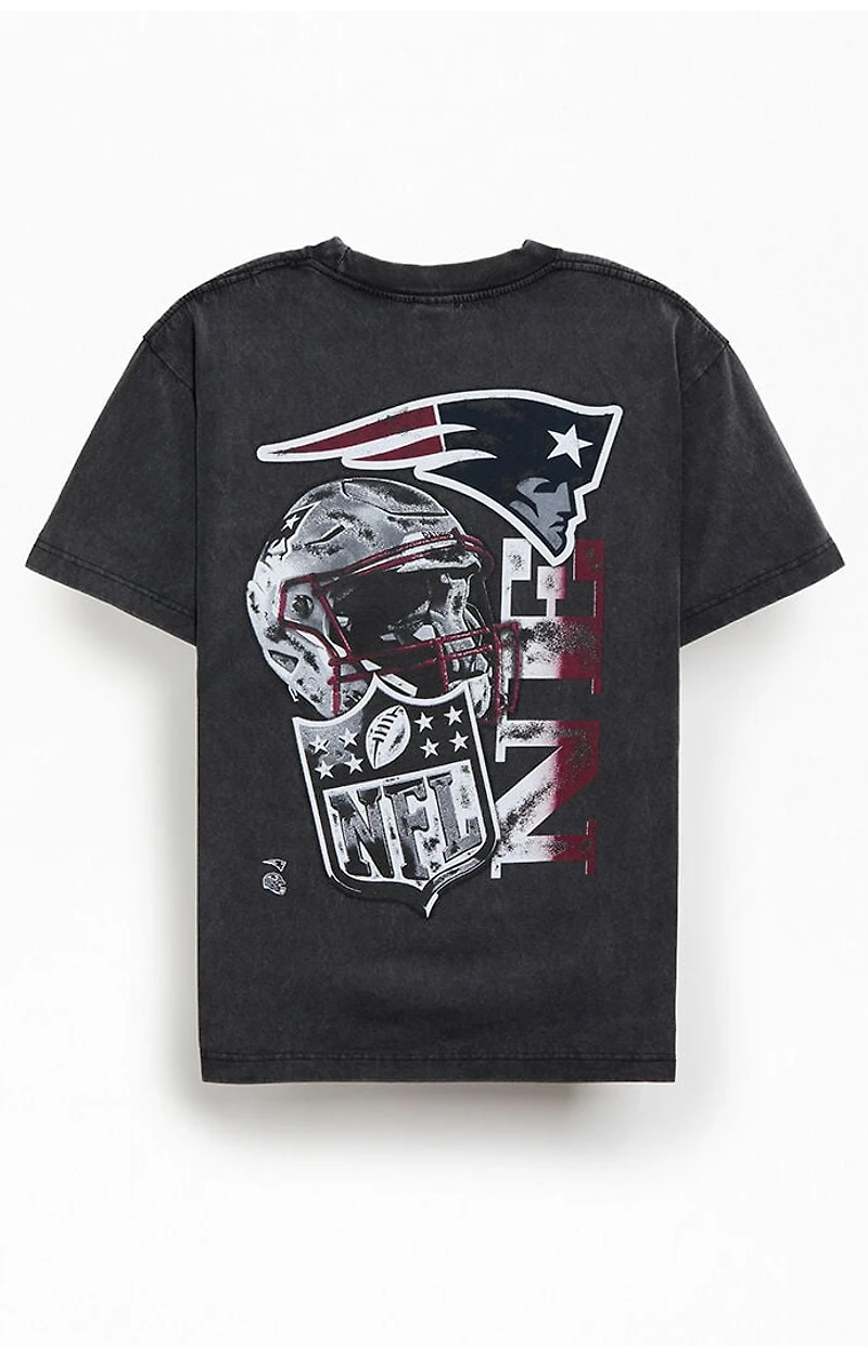 NFL x Aleali May New England Patriots T-Shirt