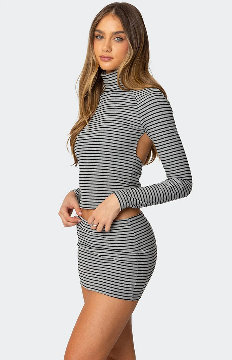 Edikted Leana Striped Turtle Neck Top
