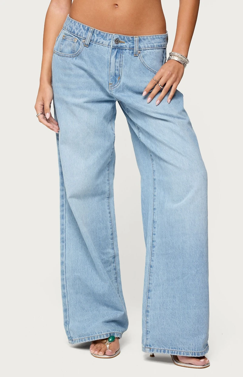 Edikted Mirra Embroidered Flower Low Rise Jeans