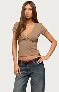 Edikted Merinda V Neck T-Shirt