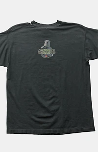 PS VINTAGE '90s Nanuk Awaits T-Shirt
