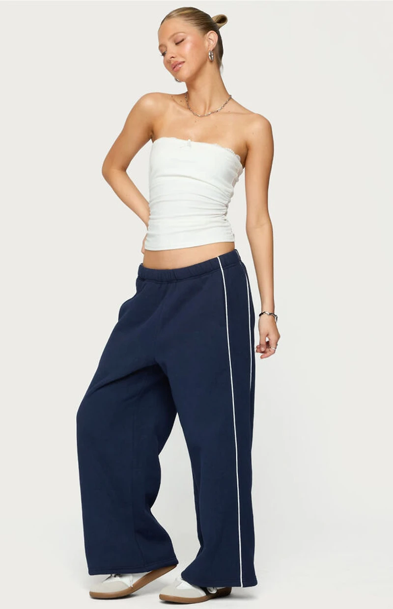 Edikted Petite Autumn Sweatpants