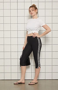 PAC 1980 WHISPER Active Monico Stripe Capri Leggings