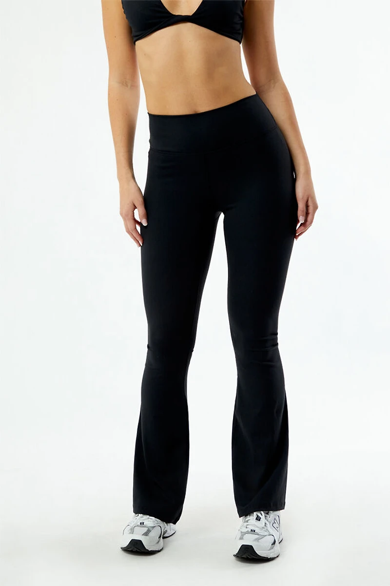 WEWOREWHAT Active Bootcut Leggings