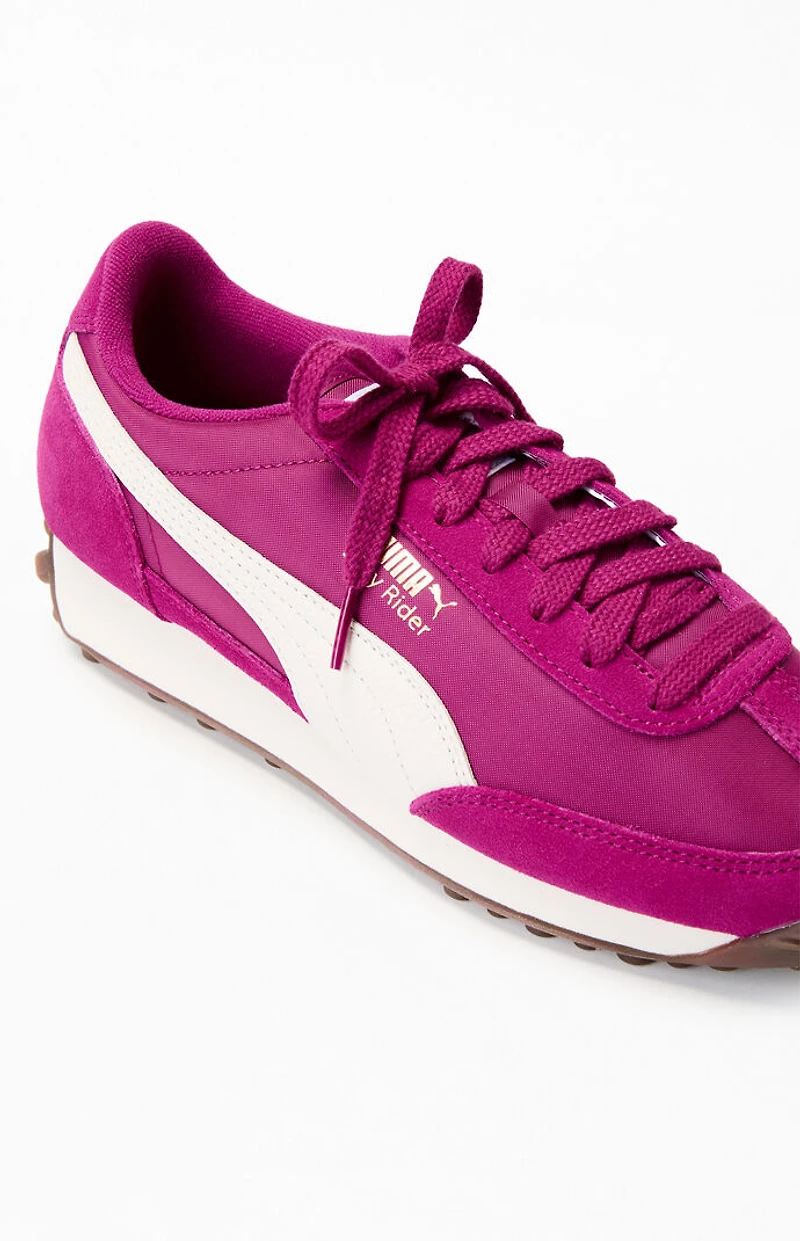Puma Women's Fuchsia Easy Rider Vintage Sneakers