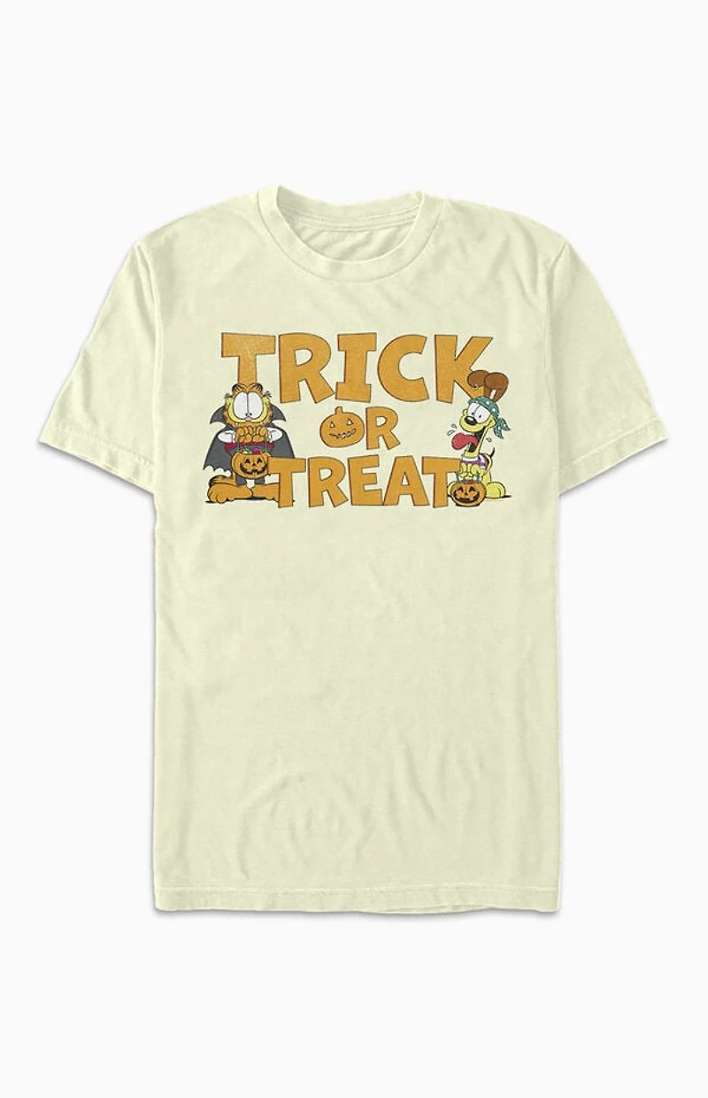 Garfield Trick Or Treat Halloween T-Shirt