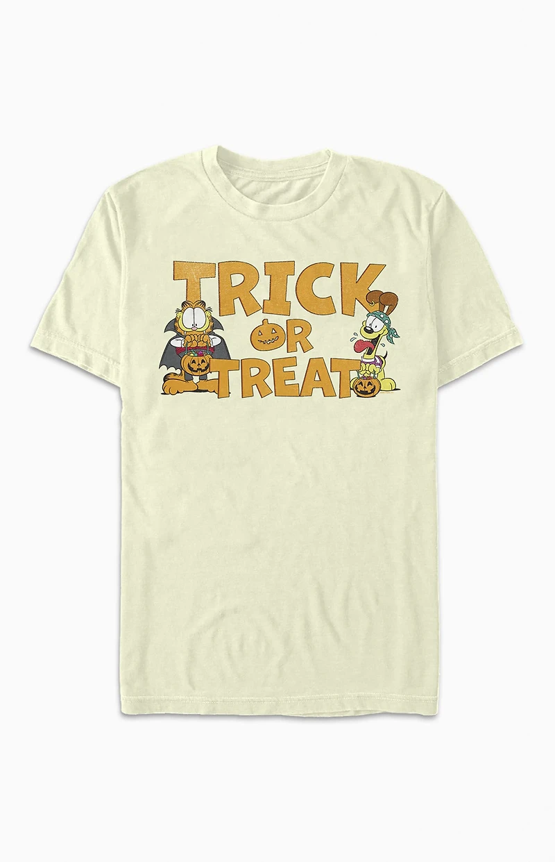 Garfield Trick Or Treat Halloween T-Shirt