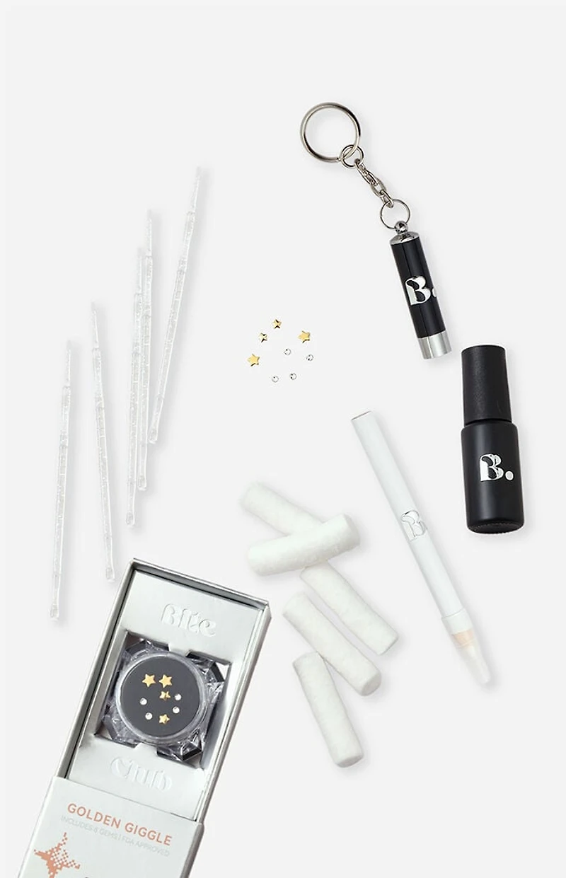 NEVER HAVE I EVER Golden Giggle Tooth Gem Kit