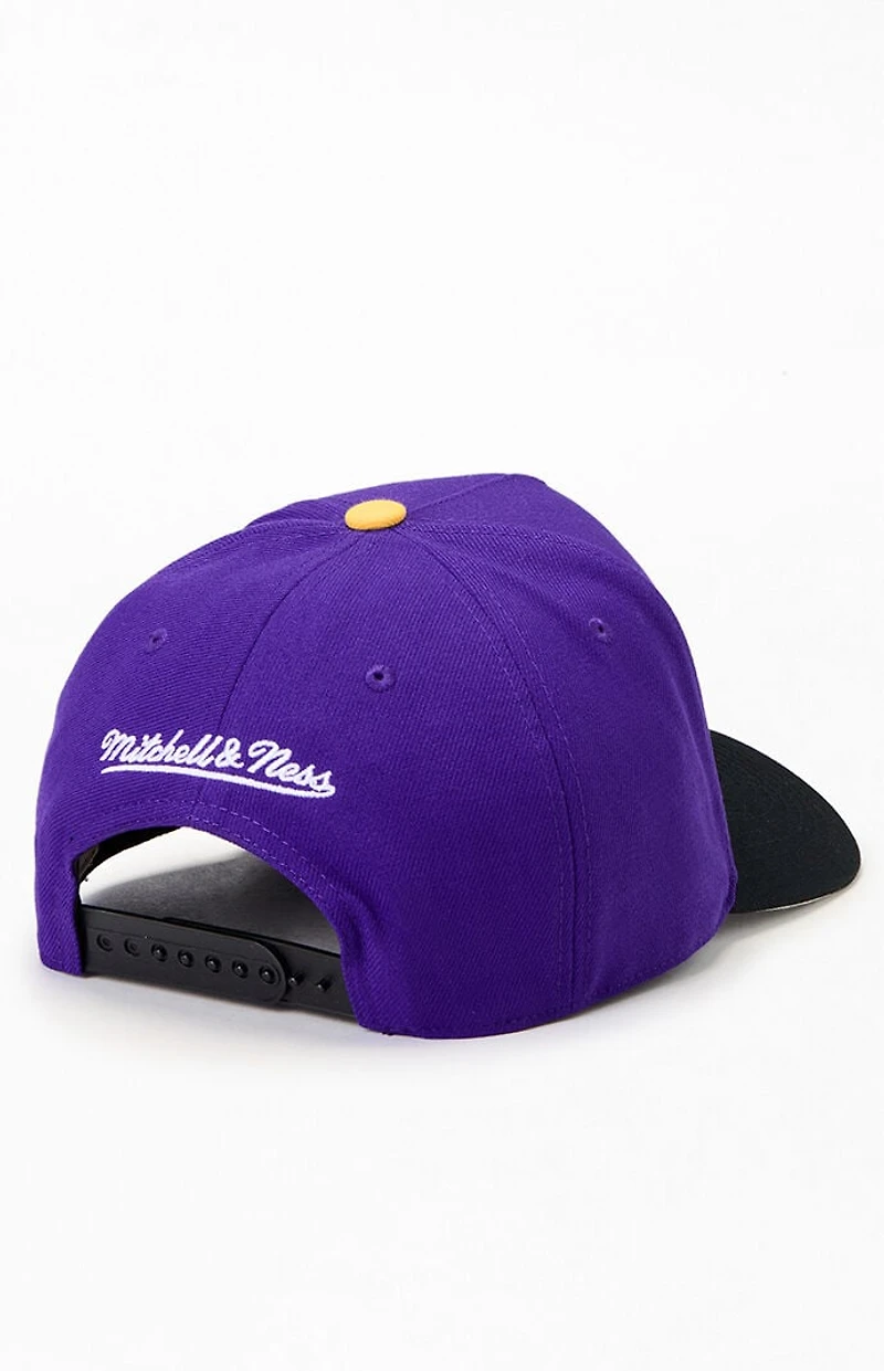Mitchell & Ness LA Lakers Legendary Away Pro Snapback Hat