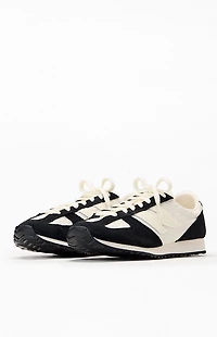New Balance Black 471 Sneakers