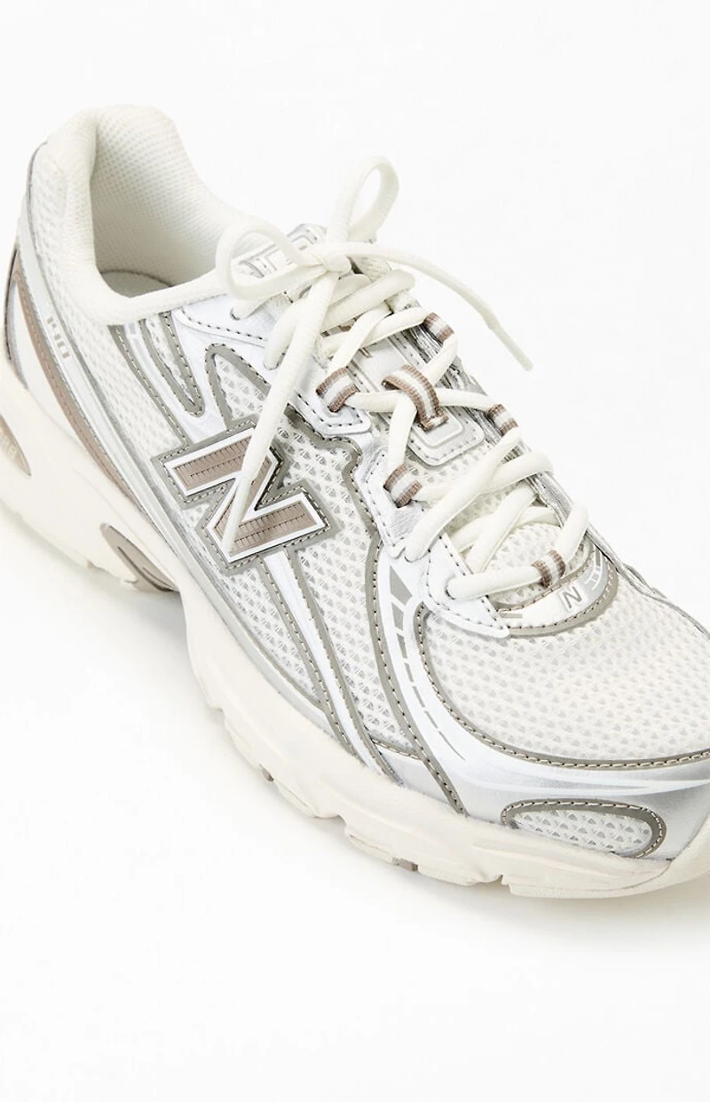 New Balance Cream 740 Sneakers