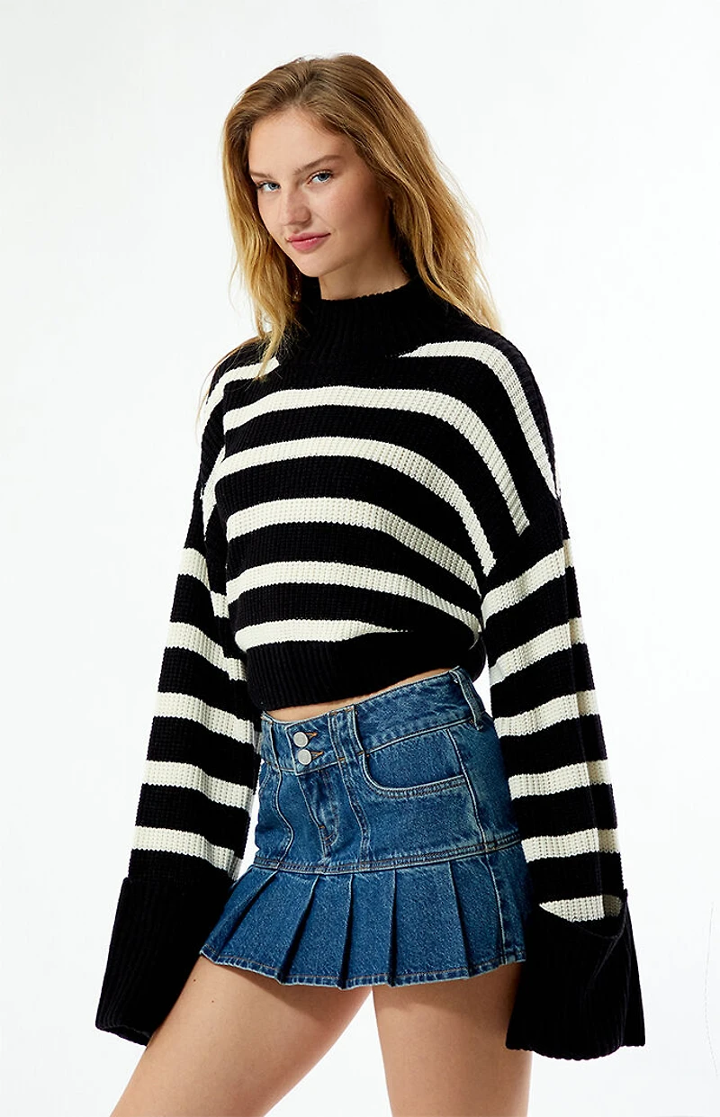WEWOREWHAT Striped Cropped Turtleneck Sweater