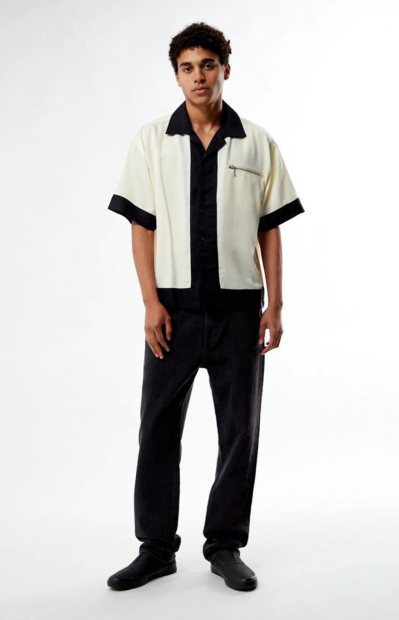 The Met x Pacsun Queen Victoria Camp Shirt