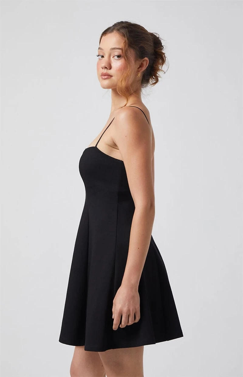 Beverly and Beck Scarlett Sweetheart Mini Dress