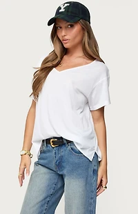 Edikted Sonora Oversized v Neck T-Shirt