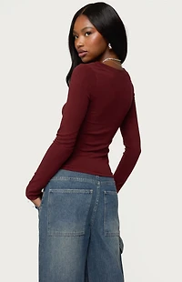 Edikted Larna V Neck Ribbed T-Shirt