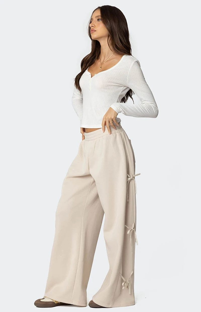 Edikted Claudette Baggy Ribbon Sweatpants