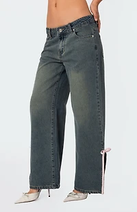 Edikted Bow Slitted Vintage Washed Jeans