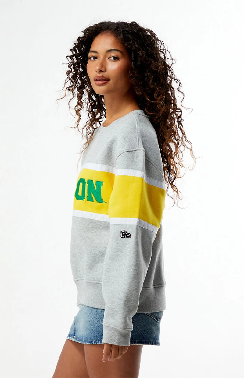 HYPE & VICE Oregon Ducks Classic Crew Neck Sweatshirt