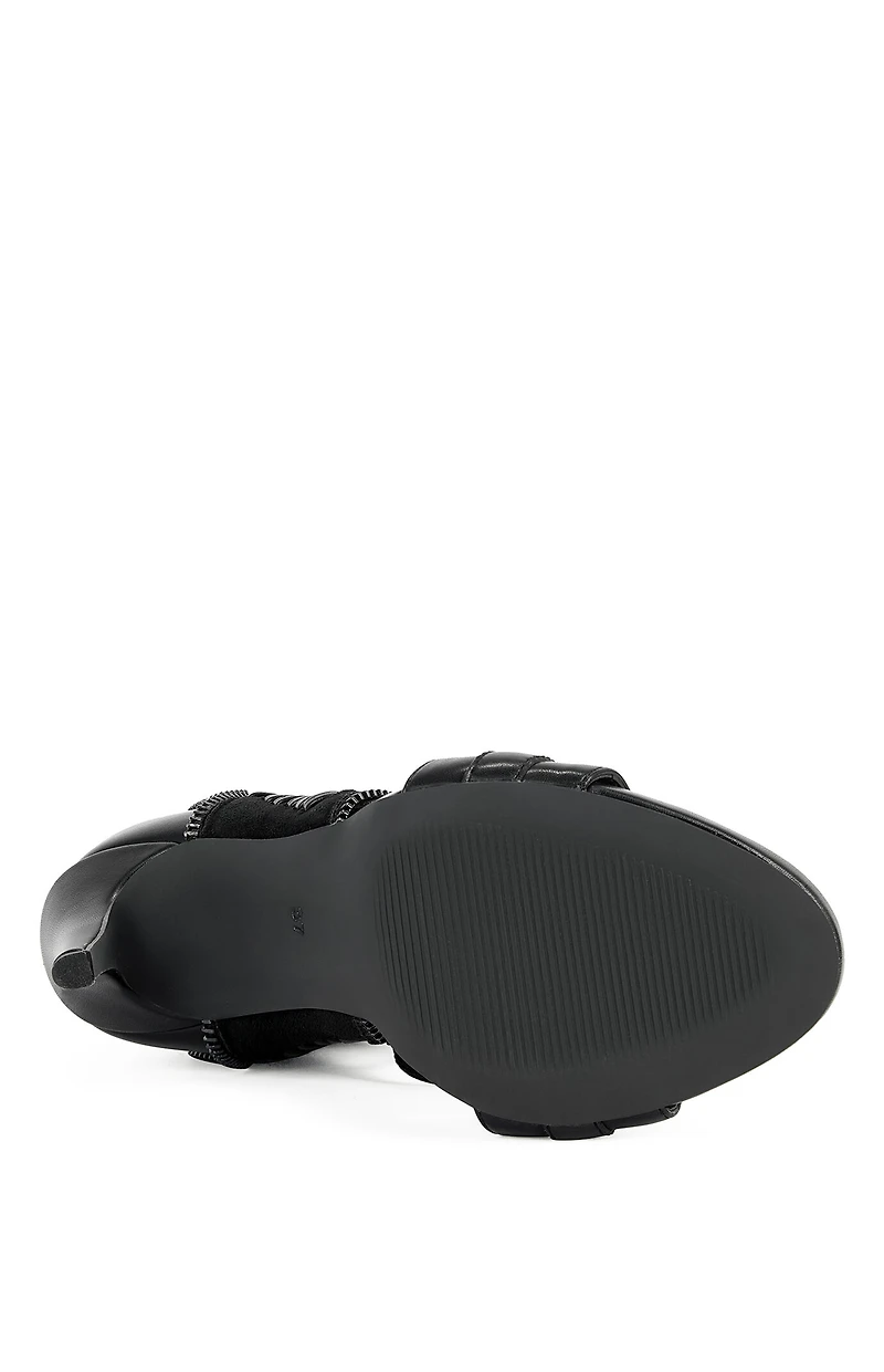 AZALEA WANG Women's Shainia Black Gladiator Sandals