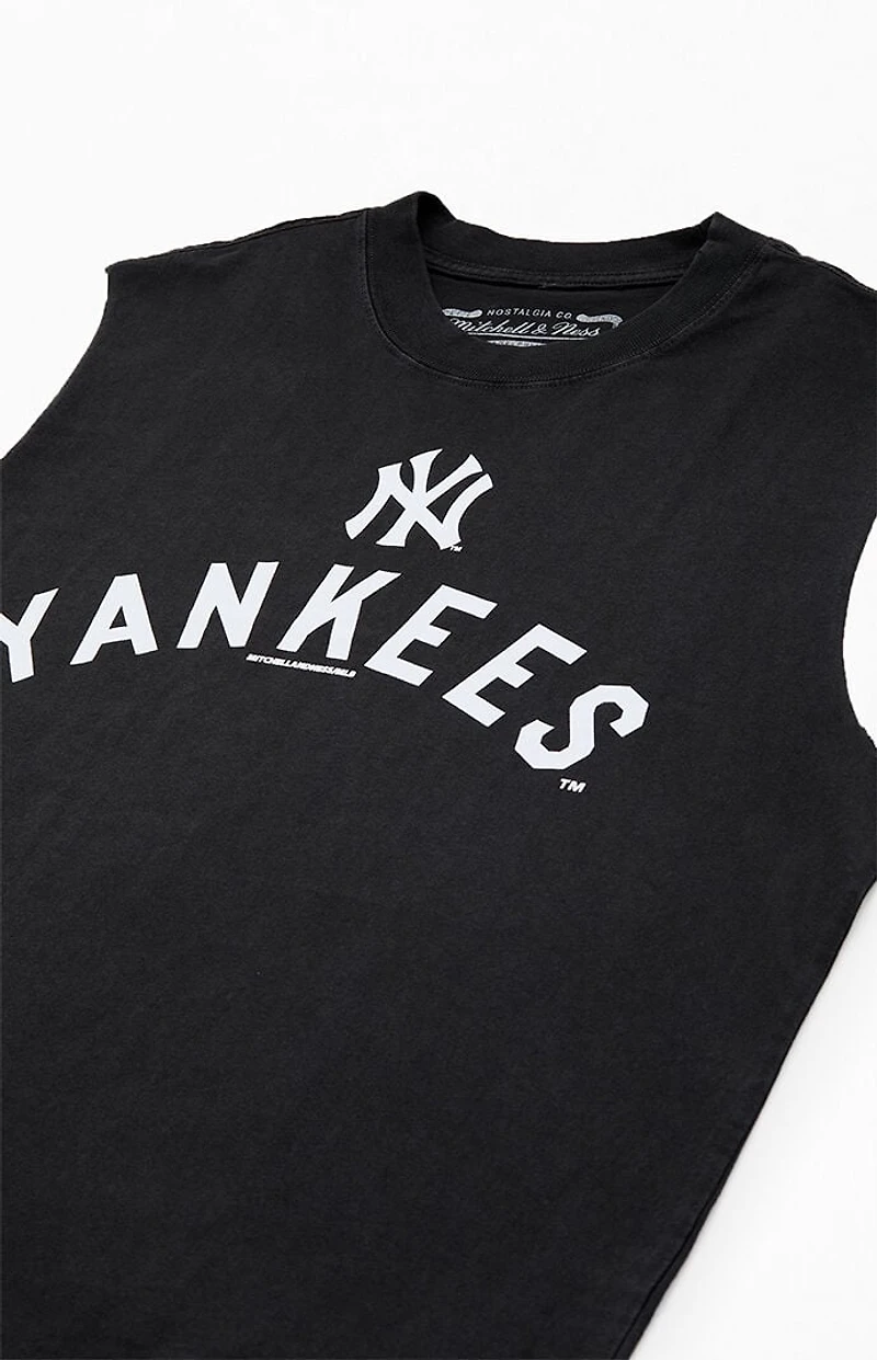 Mitchell & Ness Yankees Cut-Off Muscle T-Shirt