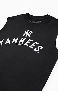 Mitchell & Ness Yankees Cut-Off Muscle T-Shirt